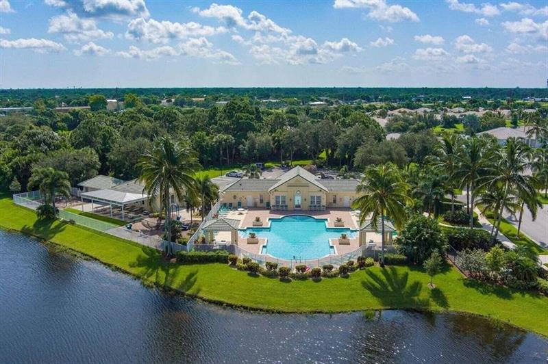 Image 10 of 23 For 806 Rocky Bayou Ter