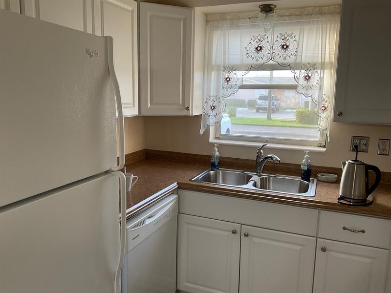 Image 6 of 12 For 2607 Dudley Dr W  E