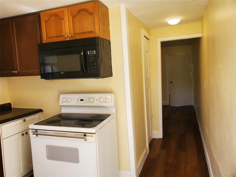 Image 8 of 25 For 258 Adams Place  2