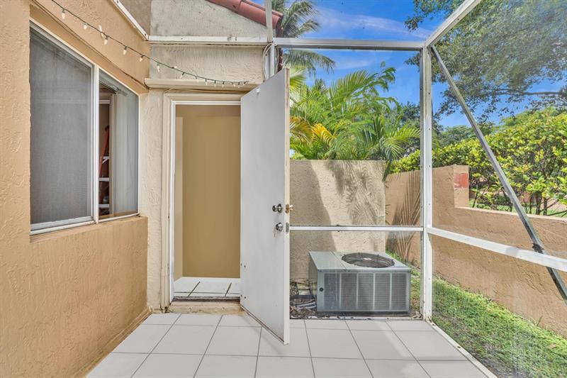 Image 25 of 46 For 7903 7th Ct  
