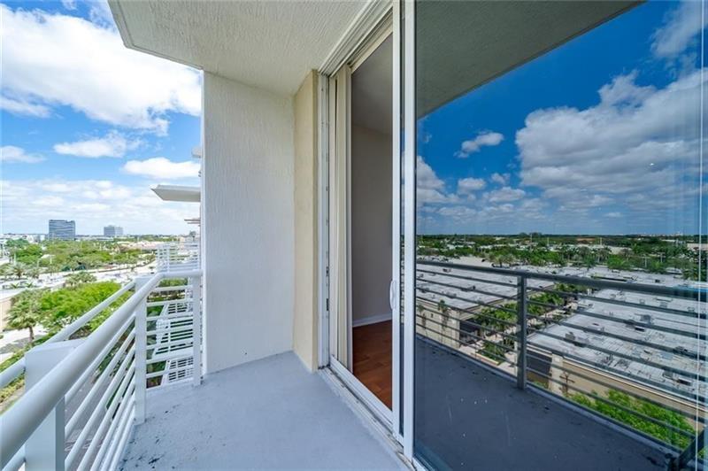 Image 21 of 24 For 2775 187th St  Ph11