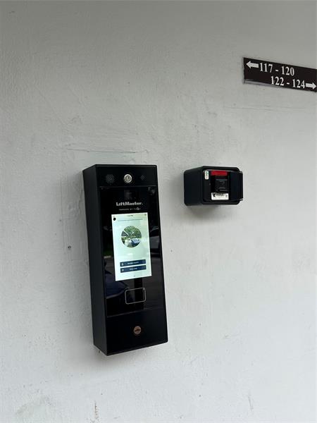 Image 10 of 35 For 6400 2nd Ave  323