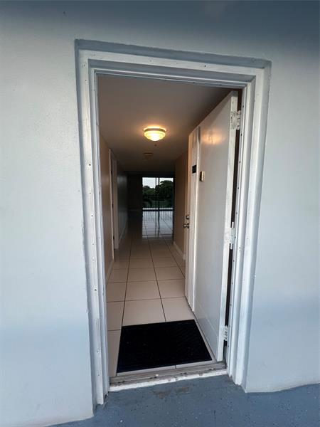 Image 18 of 35 For 6400 2nd Ave  323