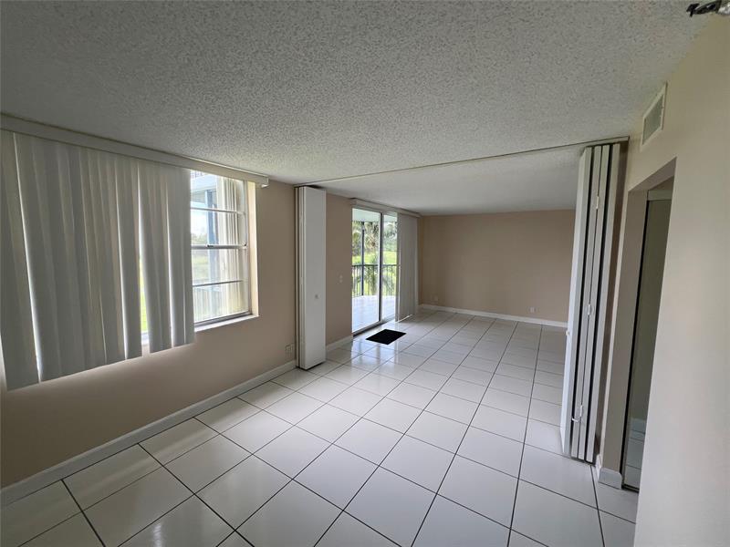 Image 33 of 35 For 6400 2nd Ave  323