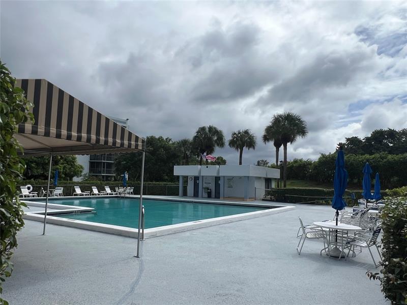 Image 6 of 35 For 6400 2nd Ave  323