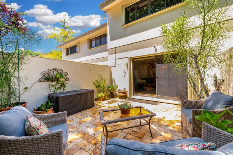 Image 27 of 27 For 3020 Oakland Forest Dr  3003