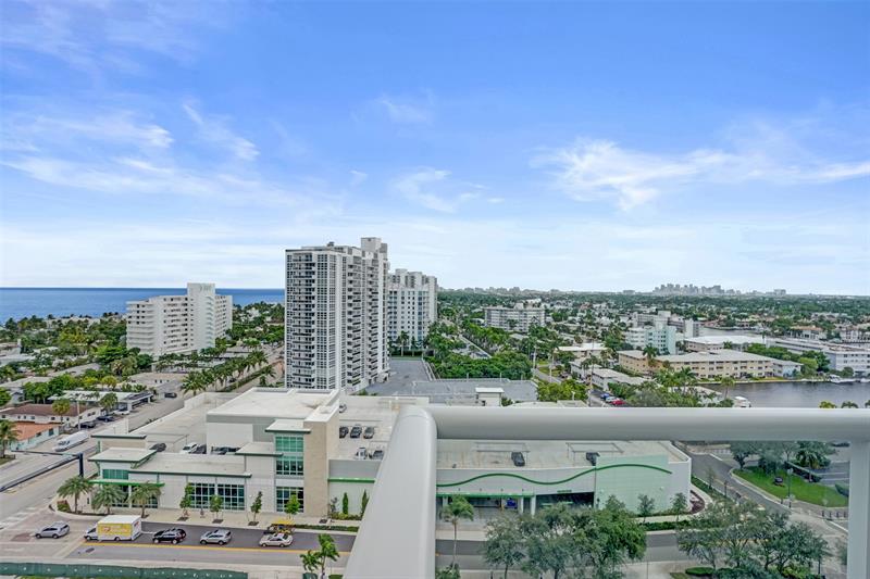 Image 13 of 49 For 3015 Ocean Blvd  15j