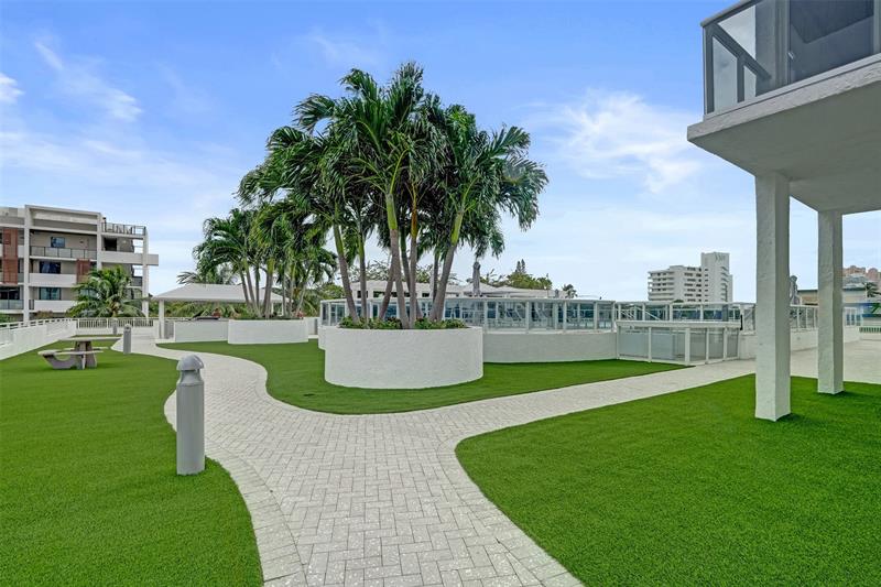 Image 30 of 49 For 3015 Ocean Blvd  15j