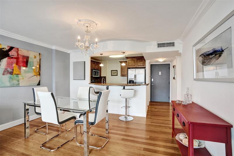 Image 4 of 49 For 3015 Ocean Blvd  15j