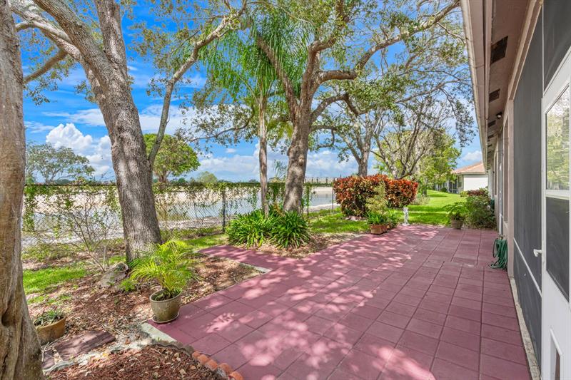 Image 10 of 33 For 2561 Aragon Blvd  1