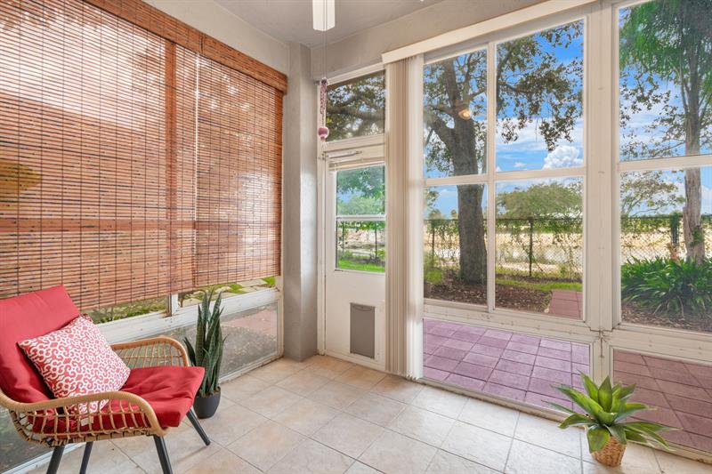 Image 8 of 33 For 2561 Aragon Blvd  1