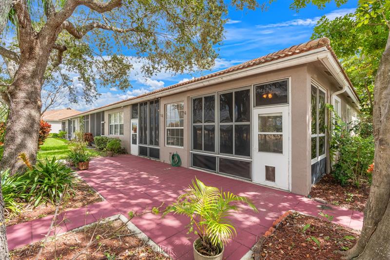Image 9 of 33 For 2561 Aragon Blvd  1