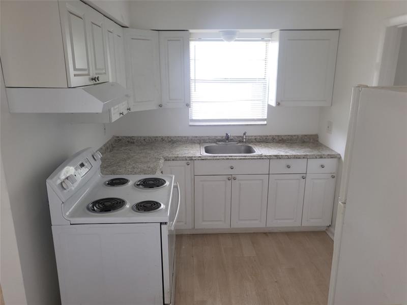 Image 5 of 14 For 2185 3rd St  