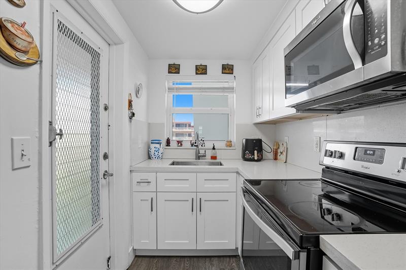 Image 9 of 29 For 5300 Washington St  J214