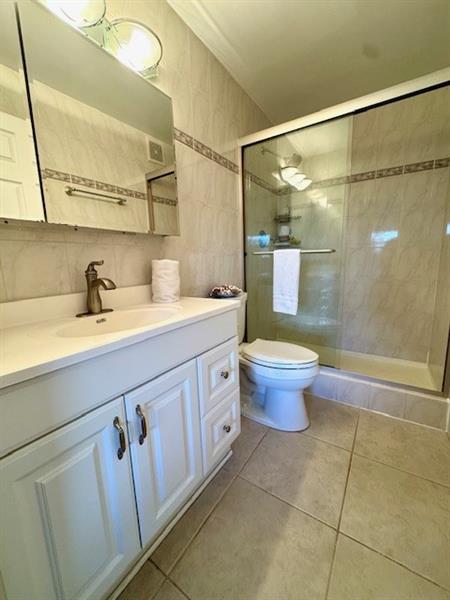 Image 5 of 34 For 1000 14  410