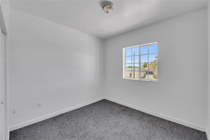 Image 4 of 14 For 3664 29th Ct