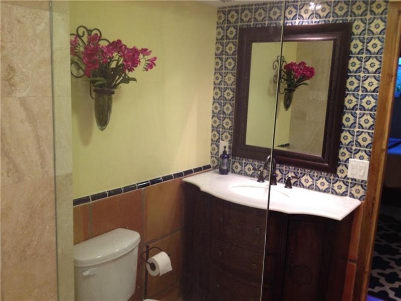 Image 9 of 23 For 5300 24th Ter  126c