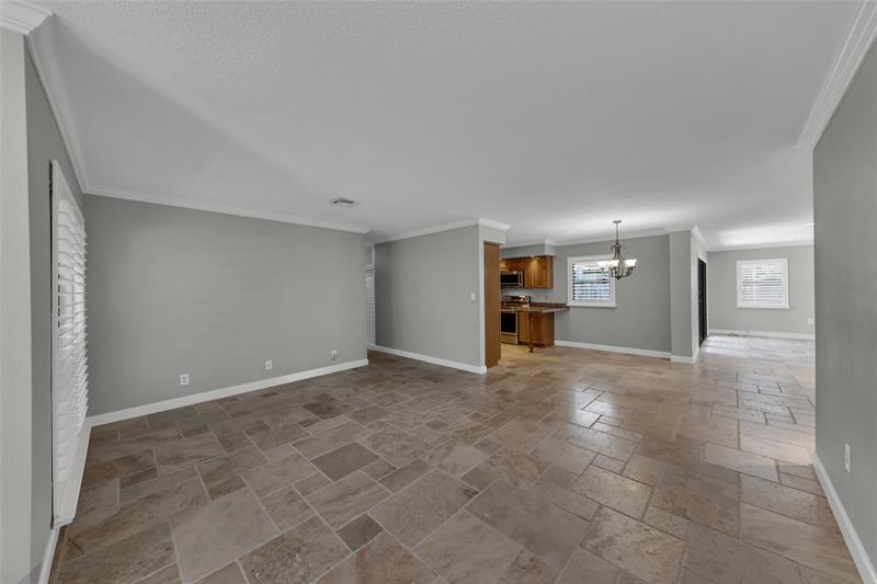 Image 11 of 41 For 2817 10th Ave