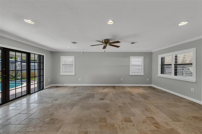 Image 12 of 41 For 2817 10th Ave