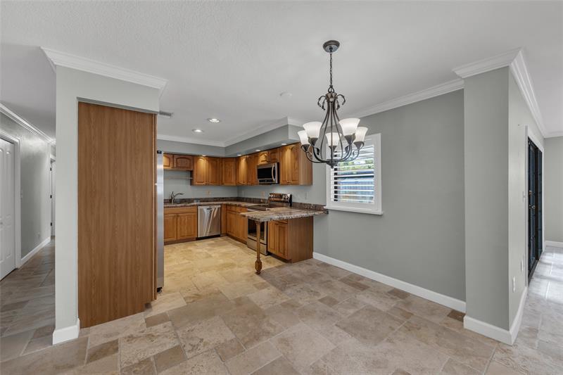 Image 16 of 41 For 2817 10th Ave
