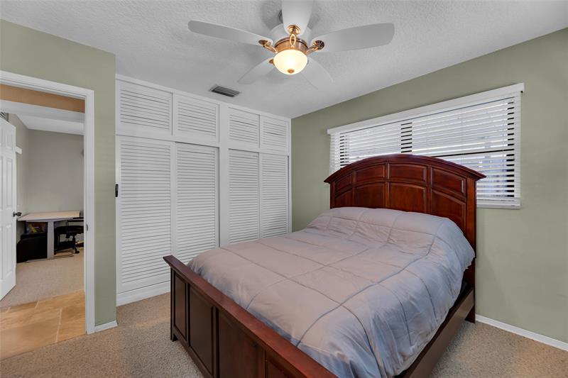 Image 23 of 41 For 2817 10th Ave