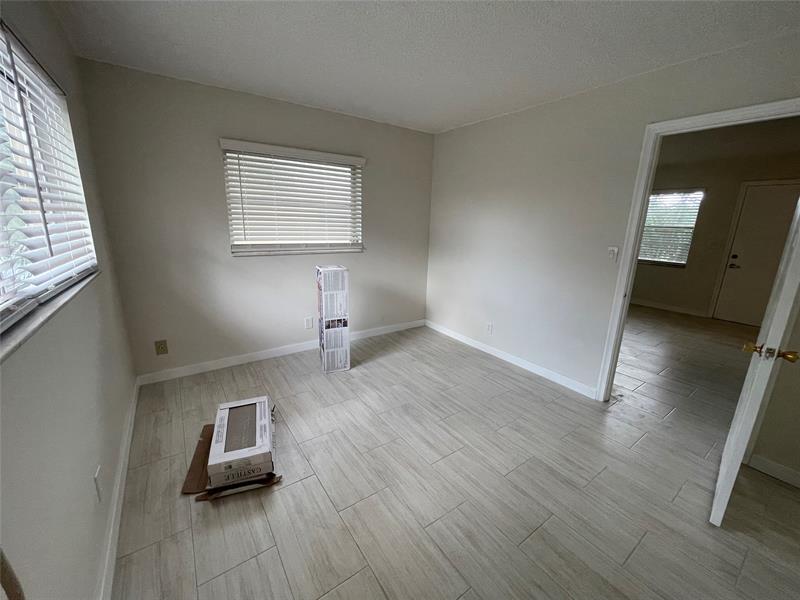 Image 13 of 22 For 5150 6 Av  132