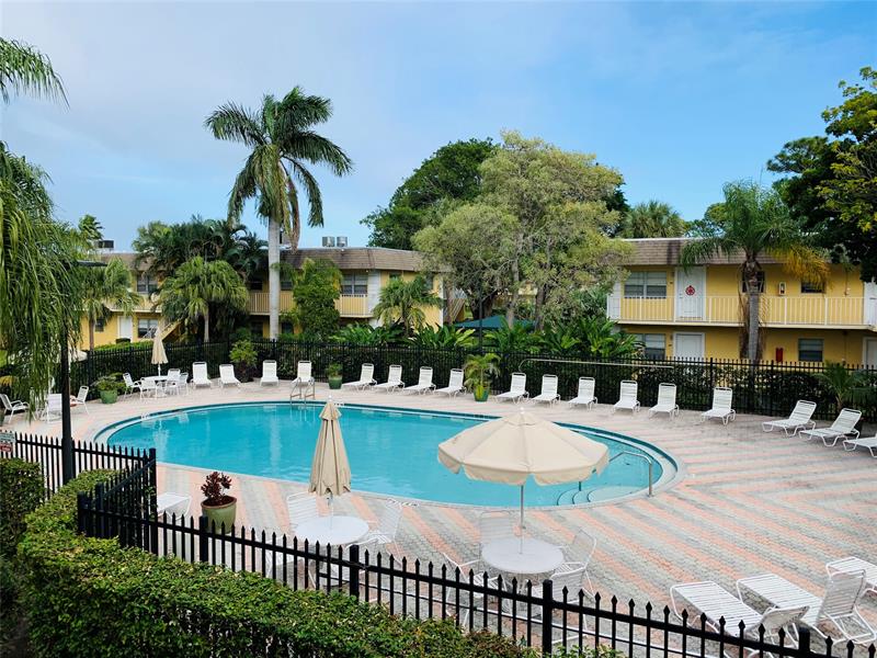 Image 17 of 22 For 5150 6 Av  132