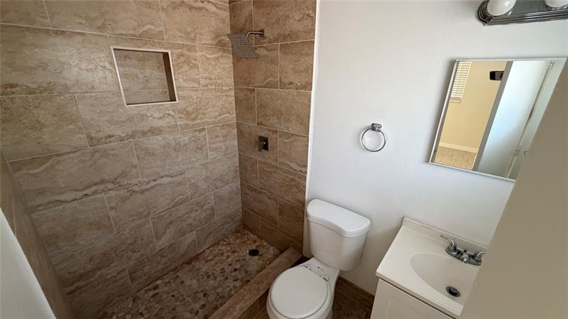 Image 22 of 22 For 5150 6 Av  132