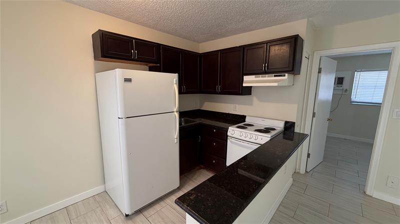 Image 9 of 22 For 5150 6 Av  132