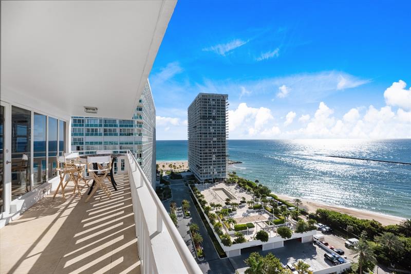 Image 20 of 59 For 2000 Ocean Dr  1810