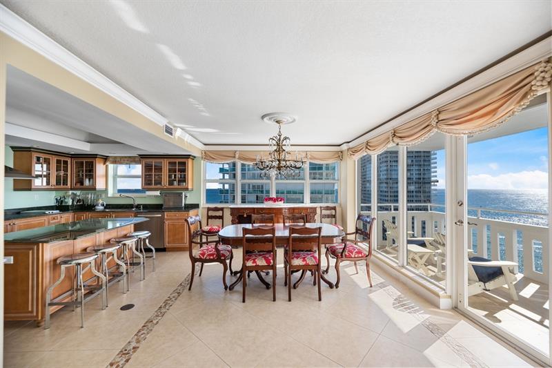 Image 27 of 59 For 2000 Ocean Dr  1810
