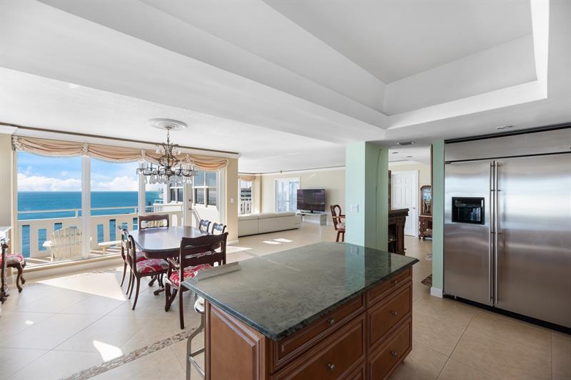 Image 29 of 59 For 2000 Ocean Dr  1810