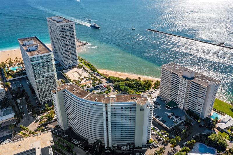 Image 35 of 59 For 2000 Ocean Dr  1810