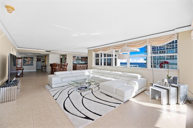 Image 6 of 59 For 2000 Ocean Dr  1810