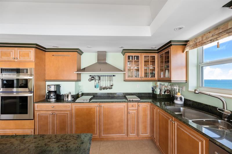 Image 9 of 59 For 2000 Ocean Dr  1810