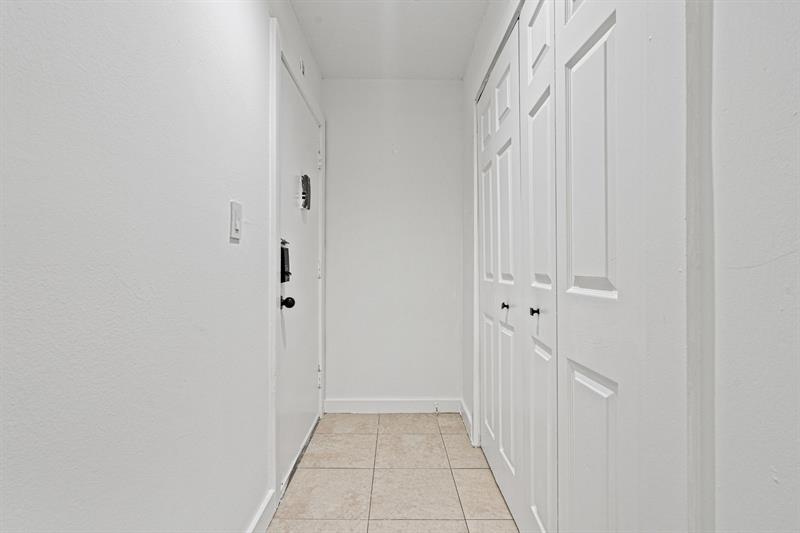 Image 7 of 35 For 9231 87 Av  C7