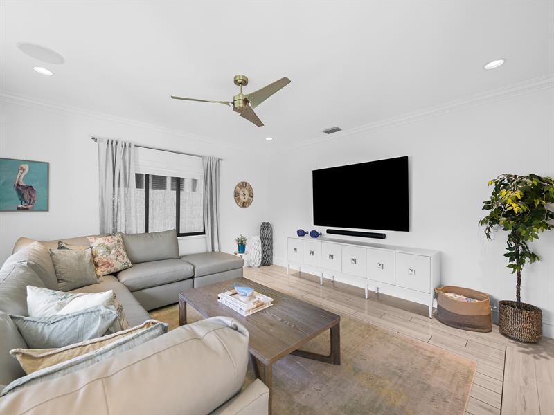 Image 16 of 36 For 2228 26th St