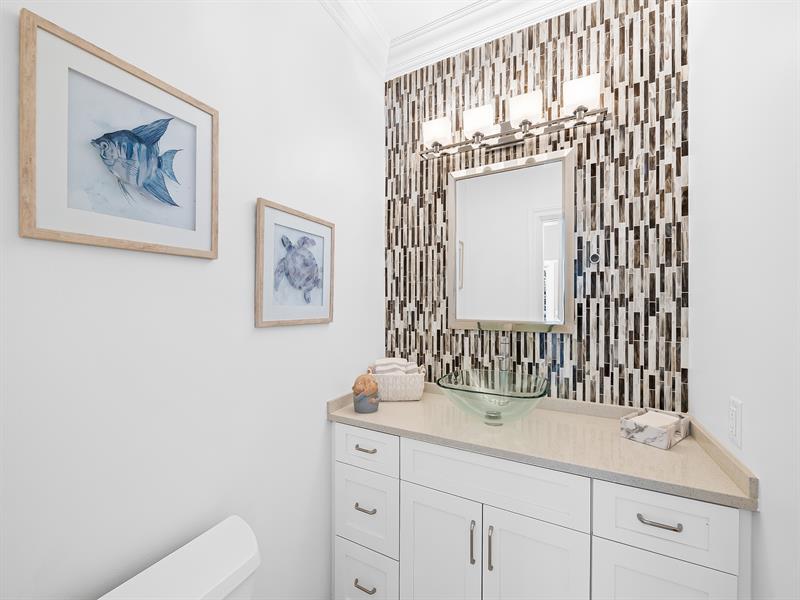 Image 17 of 36 For 2228 26th St