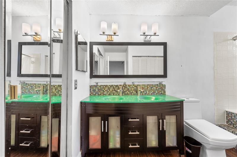 Image 19 of 25 For 7954 7th Ct  7954