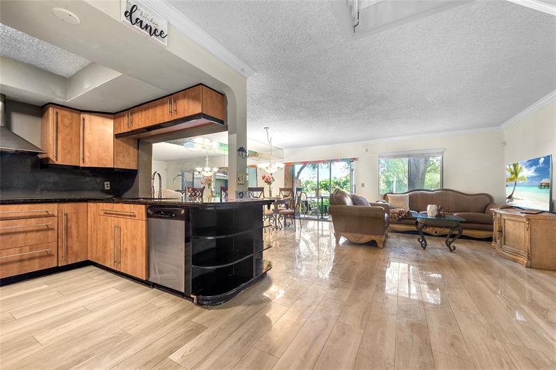 Image 4 of 25 For 7954 7th Ct  7954
