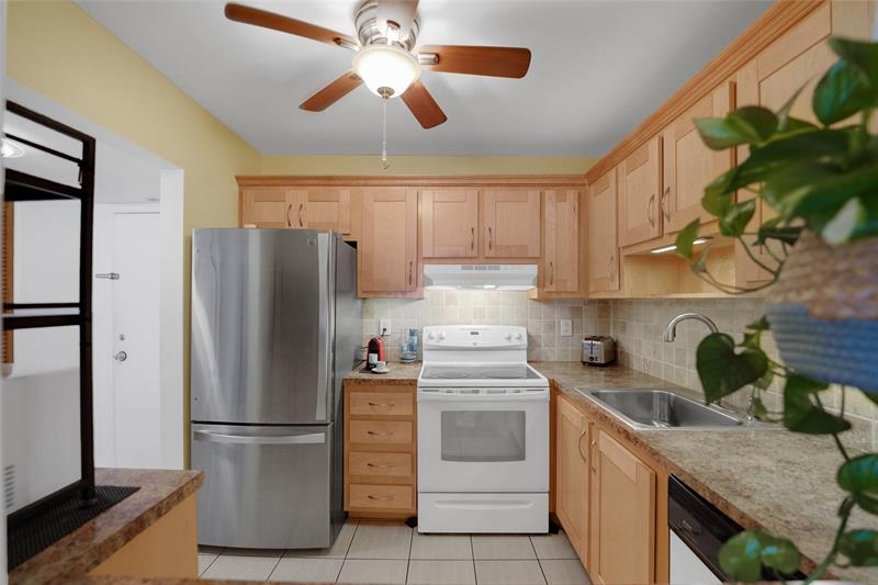Image 12 of 34 For 257 Cypress Road  401