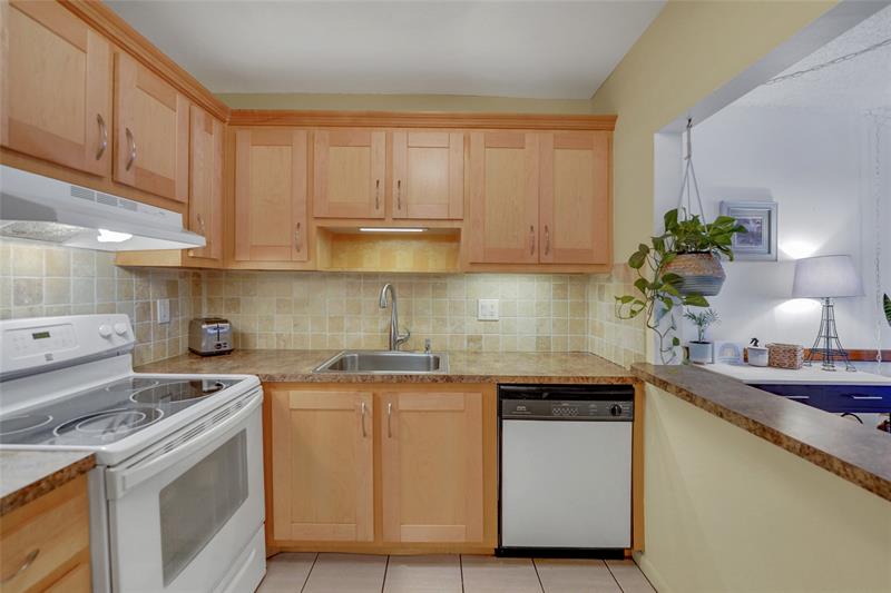 Image 13 of 34 For 257 Cypress Road  401