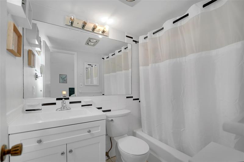 Image 4 of 34 For 257 Cypress Road  401