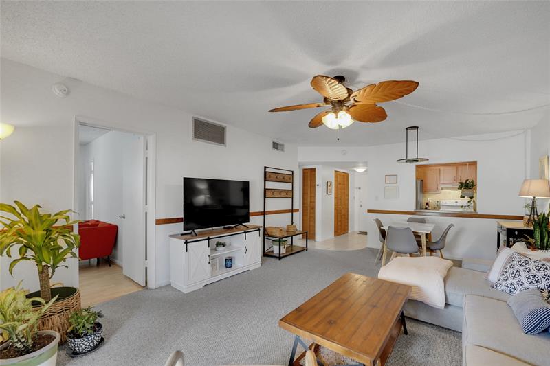 Image 6 of 34 For 257 Cypress Road  401