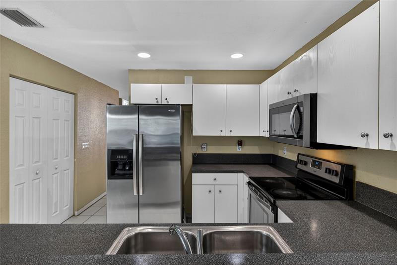 Image 16 of 51 For 85 Citrus Park Ln