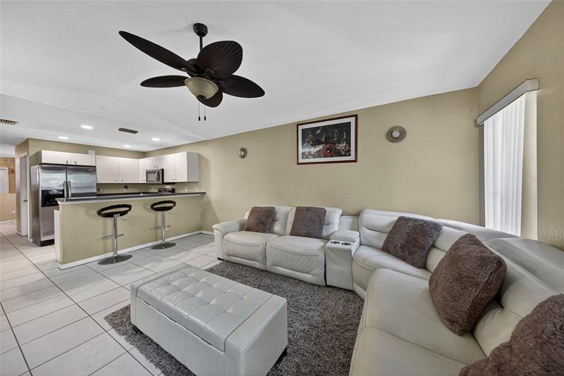 Image 21 of 51 For 85 Citrus Park Ln