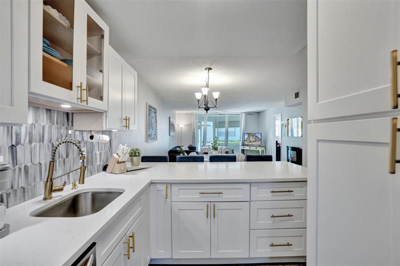 Image 12 of 49 For 400 10th St  117