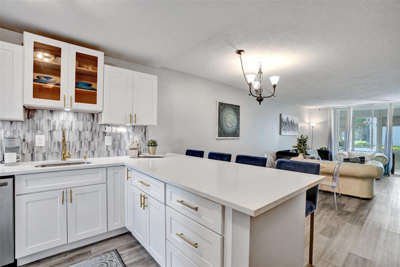 Image 2 of 49 For 400 10th St  117