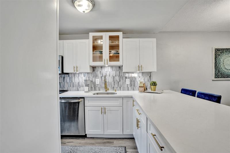Image 6 of 49 For 400 10th St  117