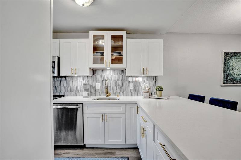Image 8 of 49 For 400 10th St  117